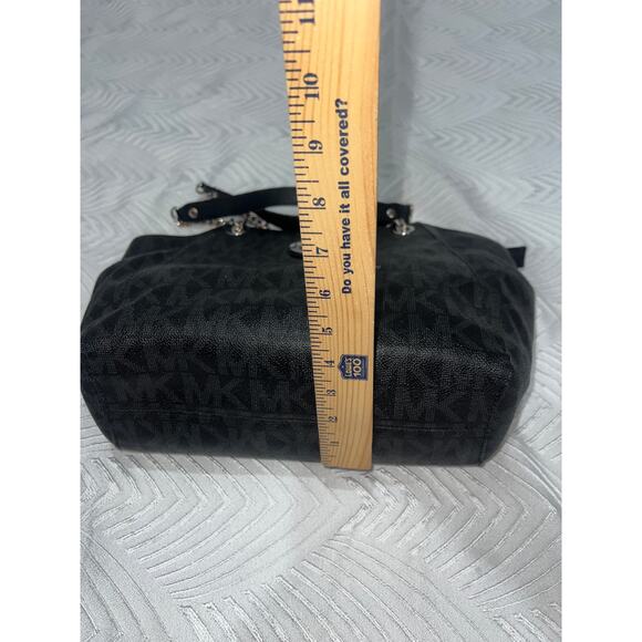 Michael Kors Brown Signature Coated Canvas And Leather Jet Set Travel
Chain Bag - Picture 7 of 9